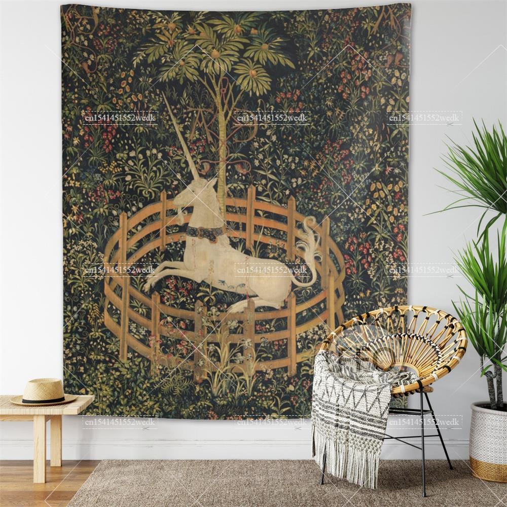 The Unicorn In Captivity Wall  - огляд і ціна Mat Pilates Yoga